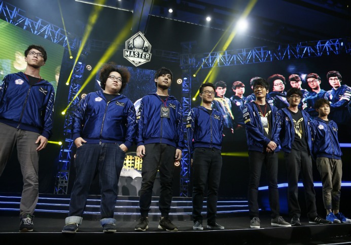 lol-worlds-2015-flash-wolves