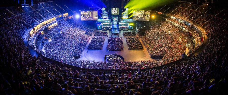 A Look Back at 2016’s Competitive Scenes