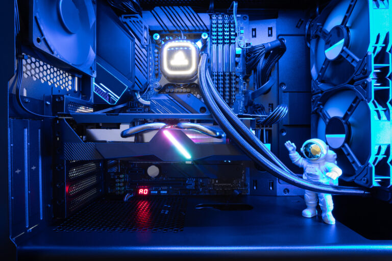 Liquid Cooling vs Air Cooling - Which is Better? | CyberPowerPC